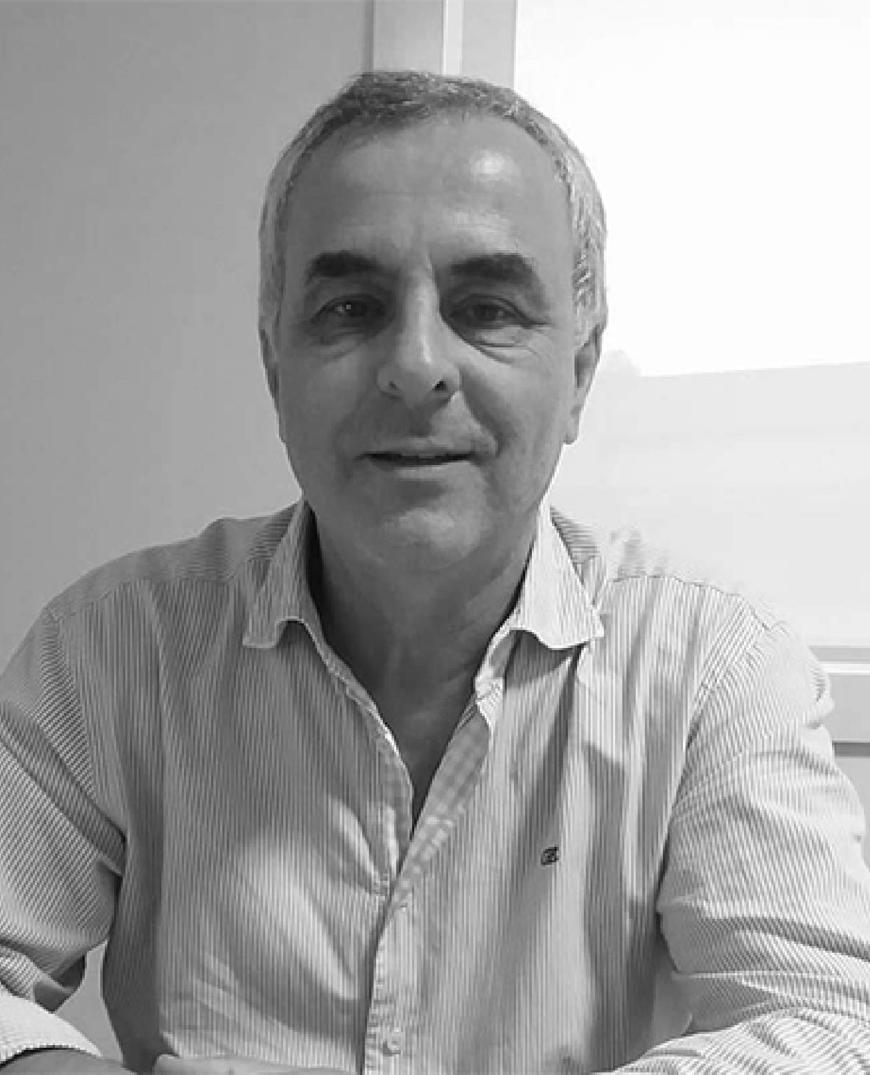 Dr. Mário Cerqueira Alves especialista em Urologia